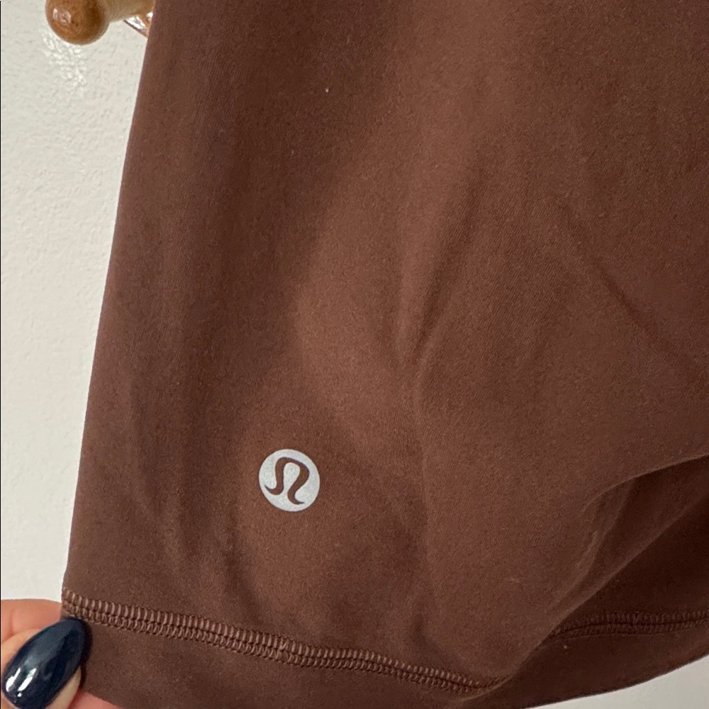 Lululemon Wunder Train Java Brown Biker Shorts Si… - image 2